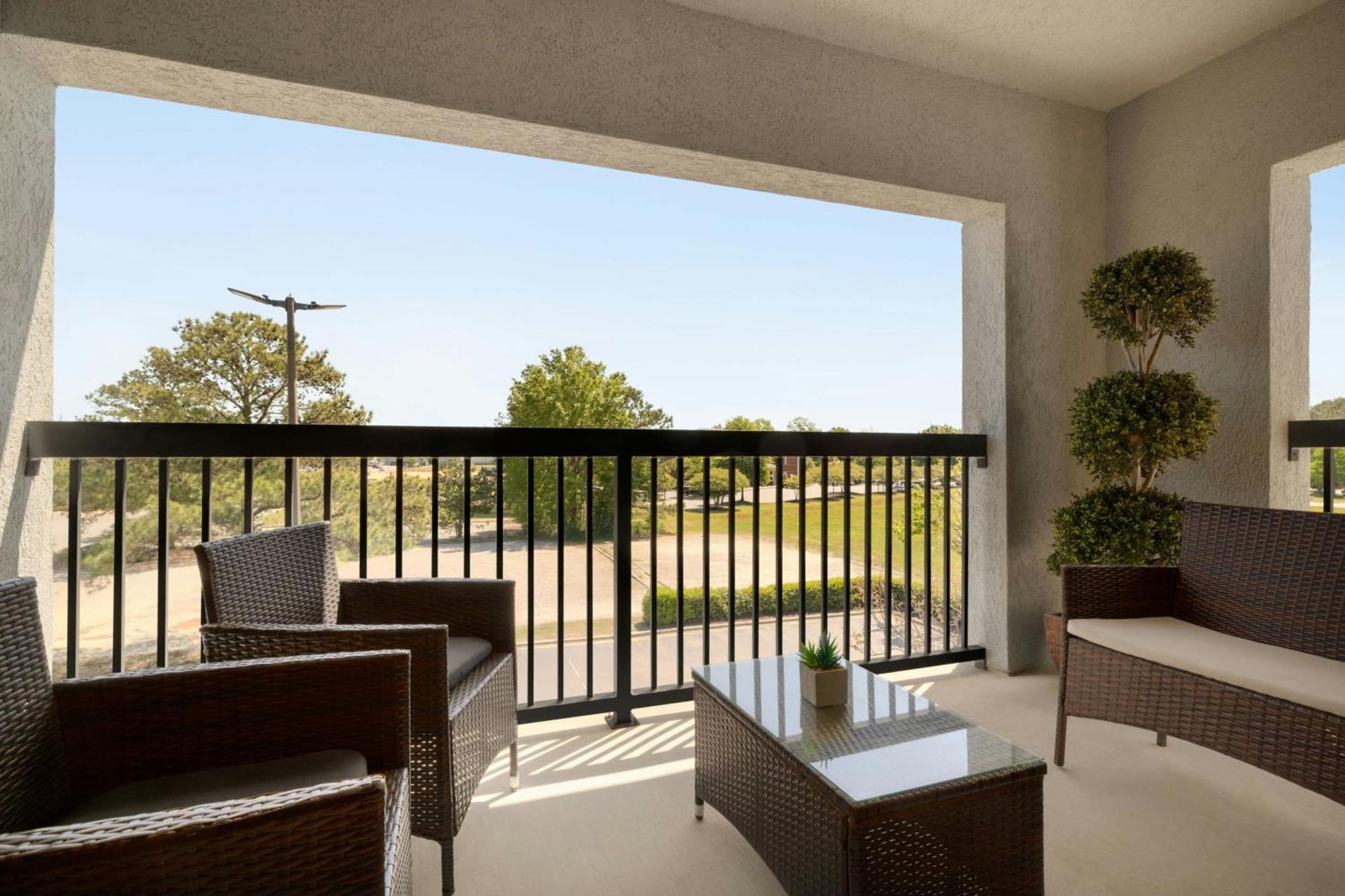 Courtyard Hotel 3*