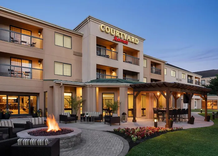 Courtyard Greenville
