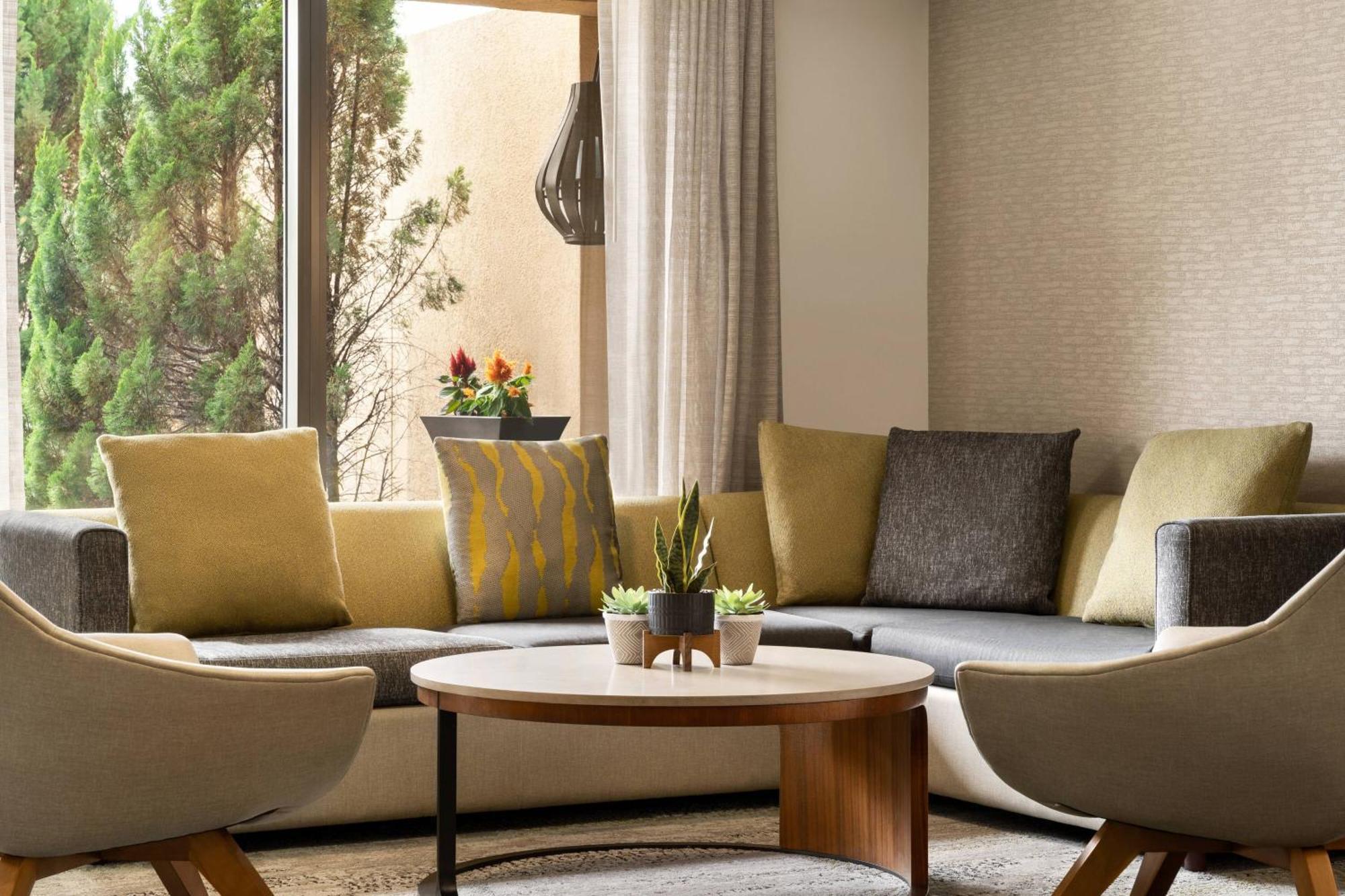 Hotel Courtyard 3*