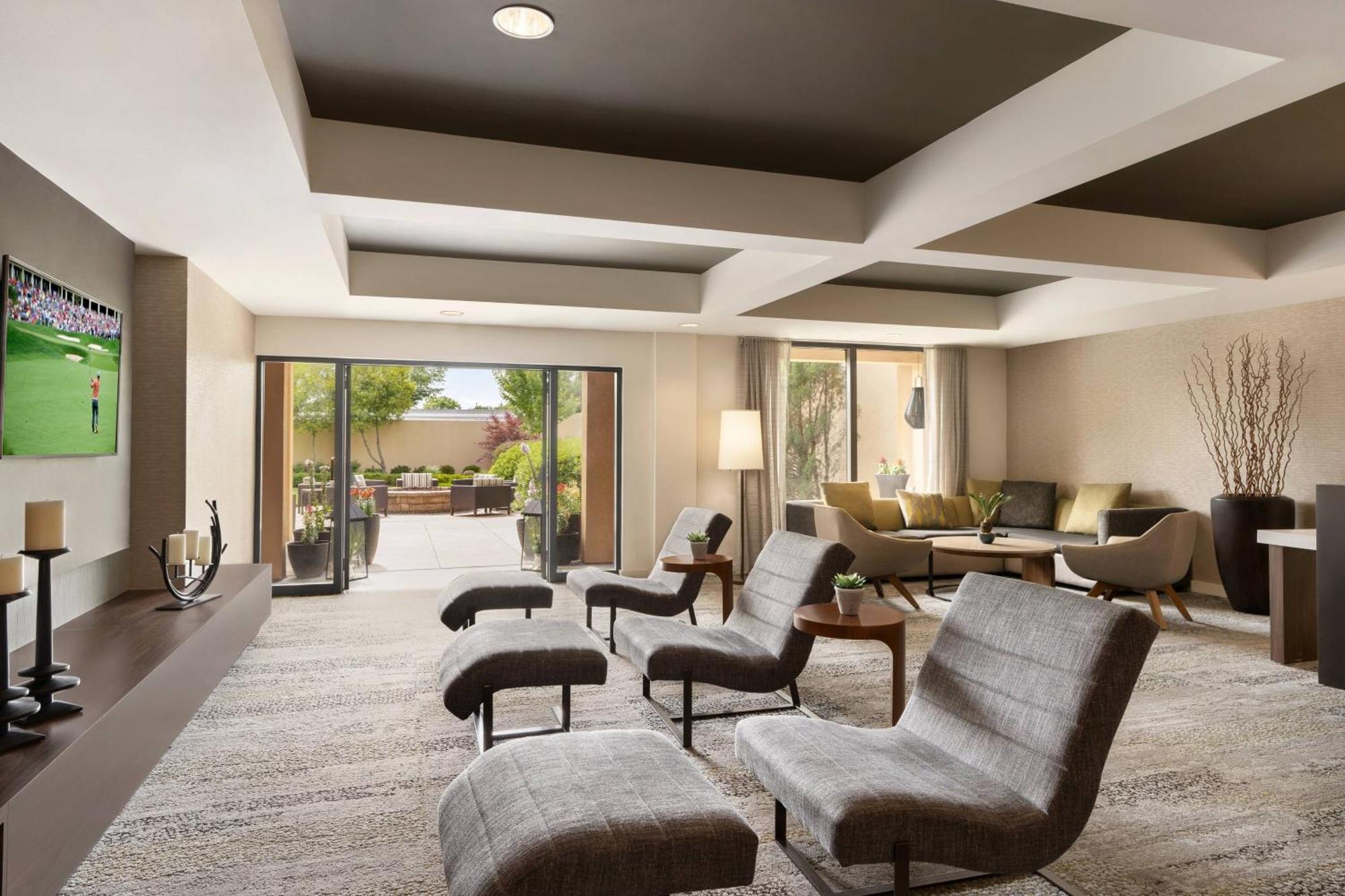 Courtyard 3* Greenville